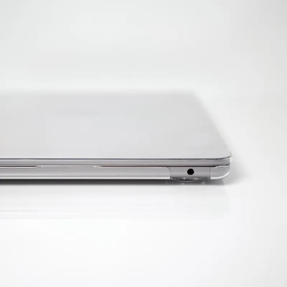 Monocozzi Lucid Slim | Ultra Slim Polycarbonate Transparent Case for MacBook Air 15 M2/M3 - Clear