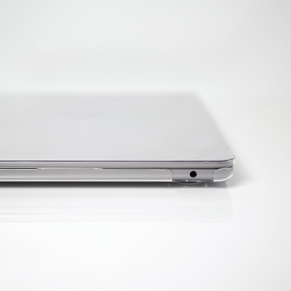 Monocozzi LUCID SLIM | Ultra Slim Polycarbonate Transparent Case for MacBook Air 13 M2 (2022) - Clear